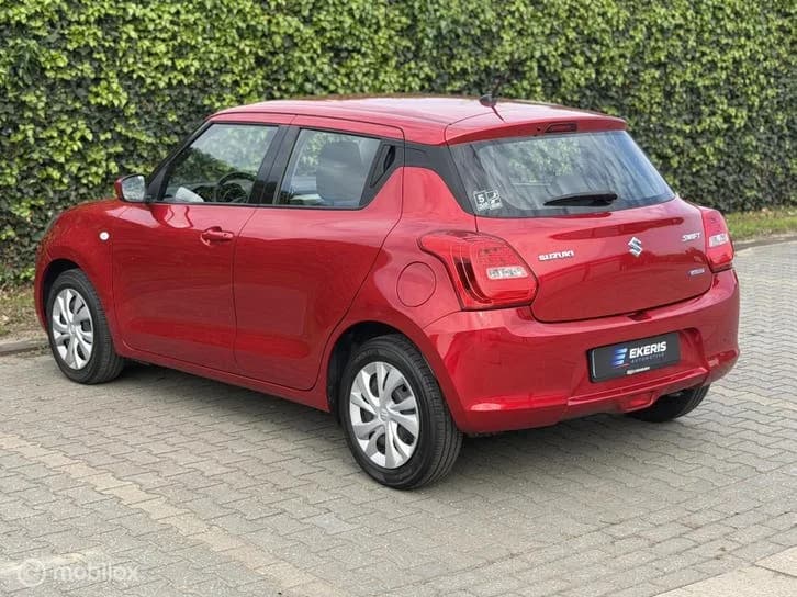 Suzuki Swift foto 2