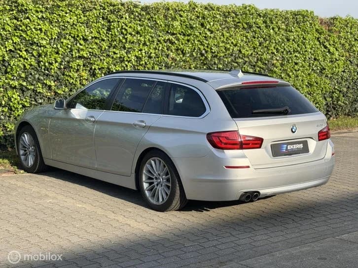 BMW 5-serie Touring foto 2