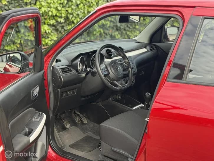 Suzuki Swift foto 3