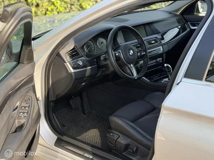 BMW 5-serie Touring foto 3