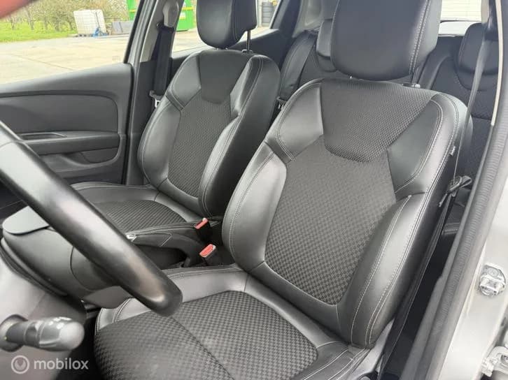 Renault Clio foto 3