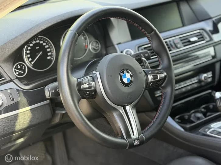 BMW 5-serie Touring foto 4