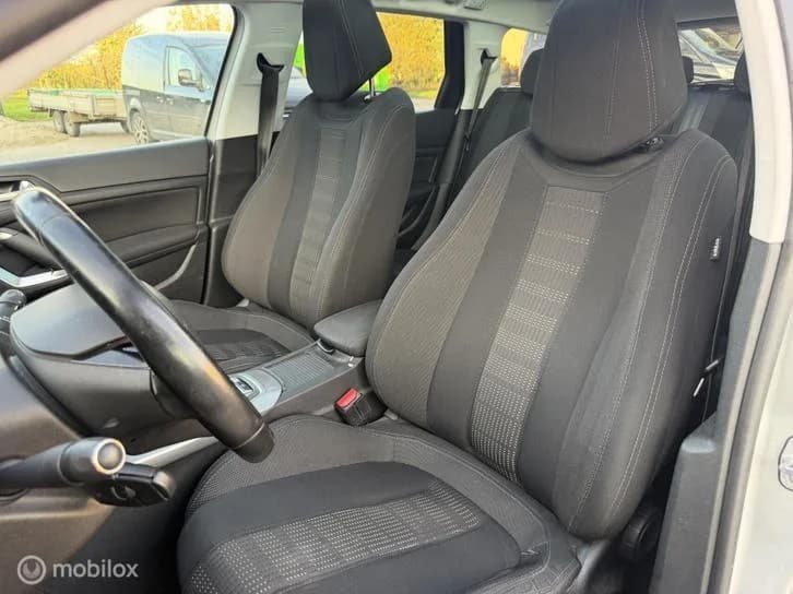 Peugeot 308 SW foto 4