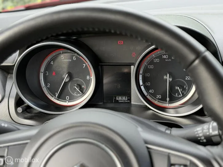 Suzuki Swift foto 6