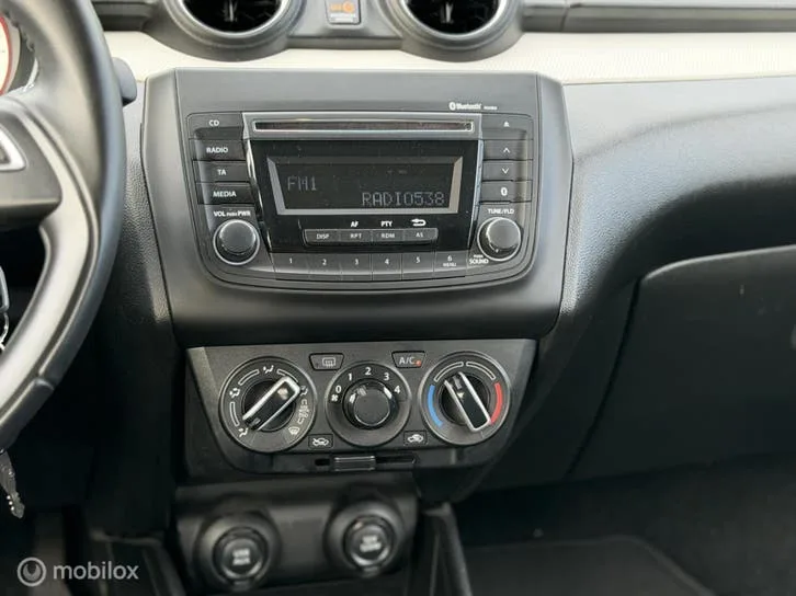 Suzuki Swift foto 7