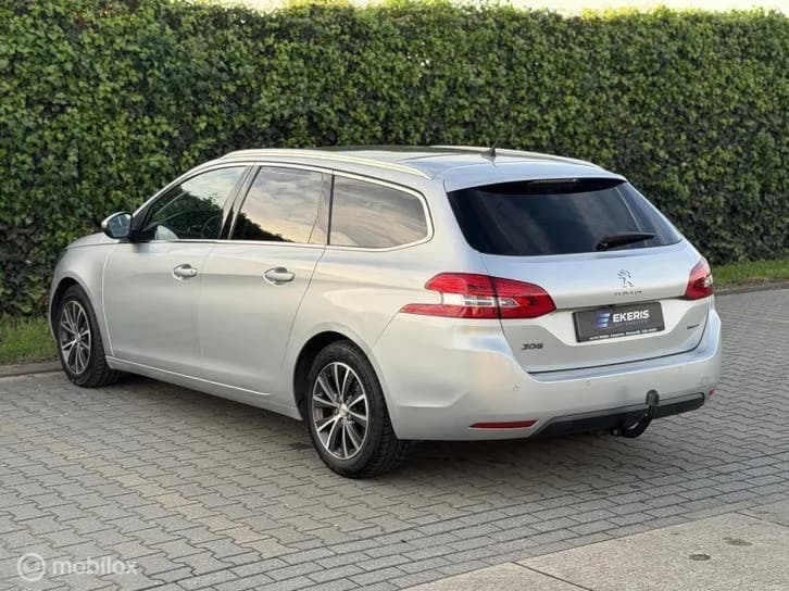 Peugeot 308 SW foto 7