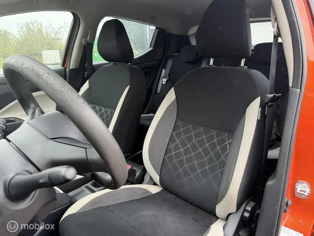 Nissan Micra foto 6
