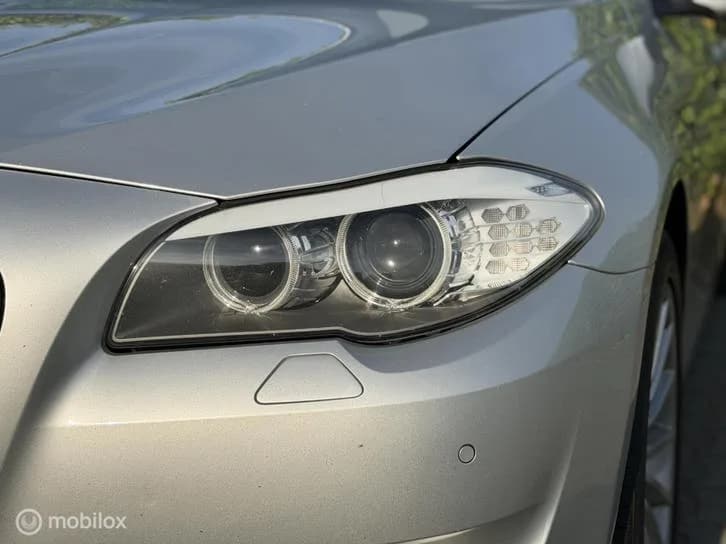 BMW 5-serie Touring foto 9
