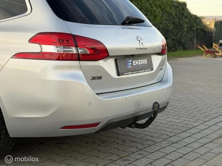 Peugeot 308 SW foto 11