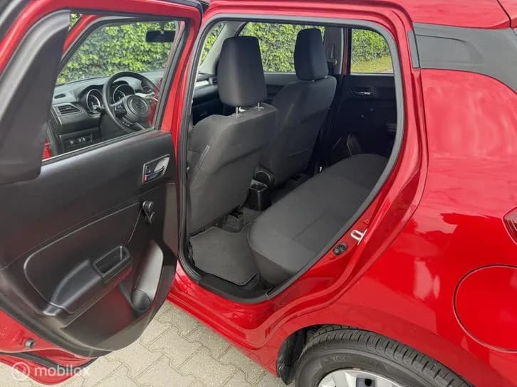Suzuki Swift foto 14
