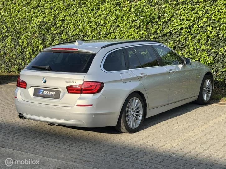 BMW 5-serie Touring foto 14