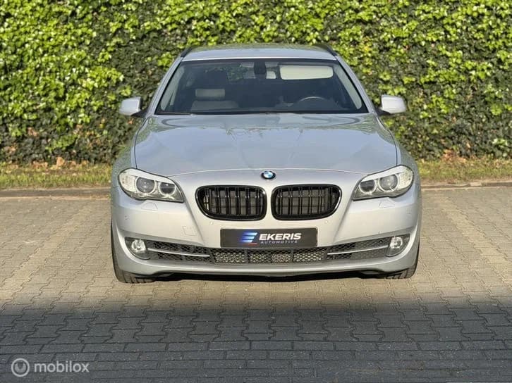BMW 5-serie Touring foto 15
