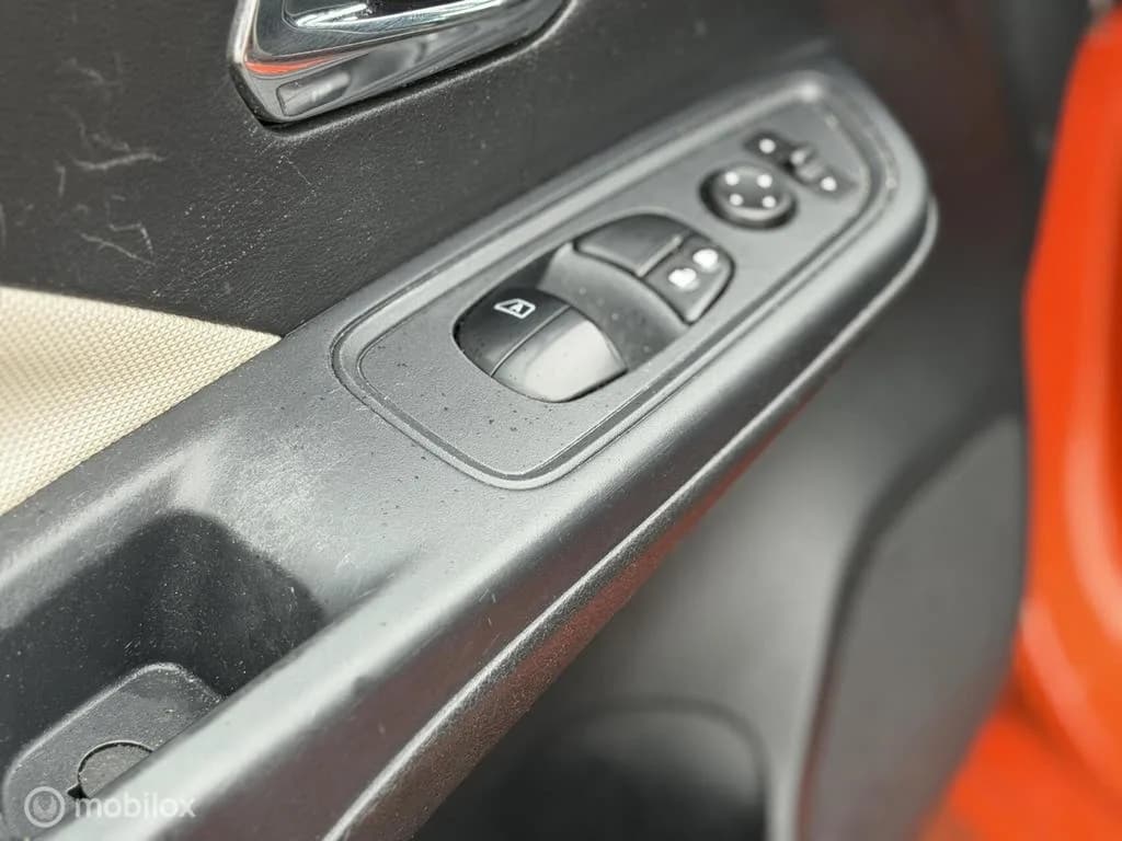 Nissan Micra foto 16
