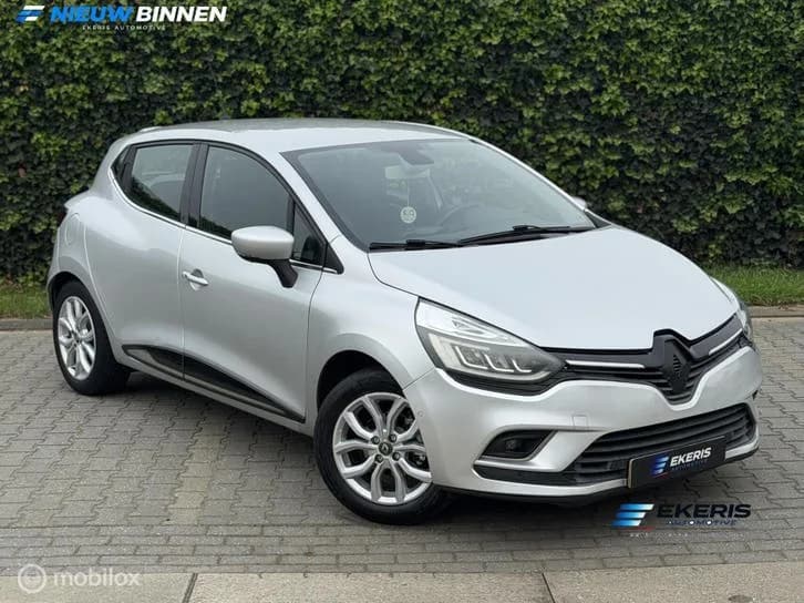 Renault Clio foto 1
