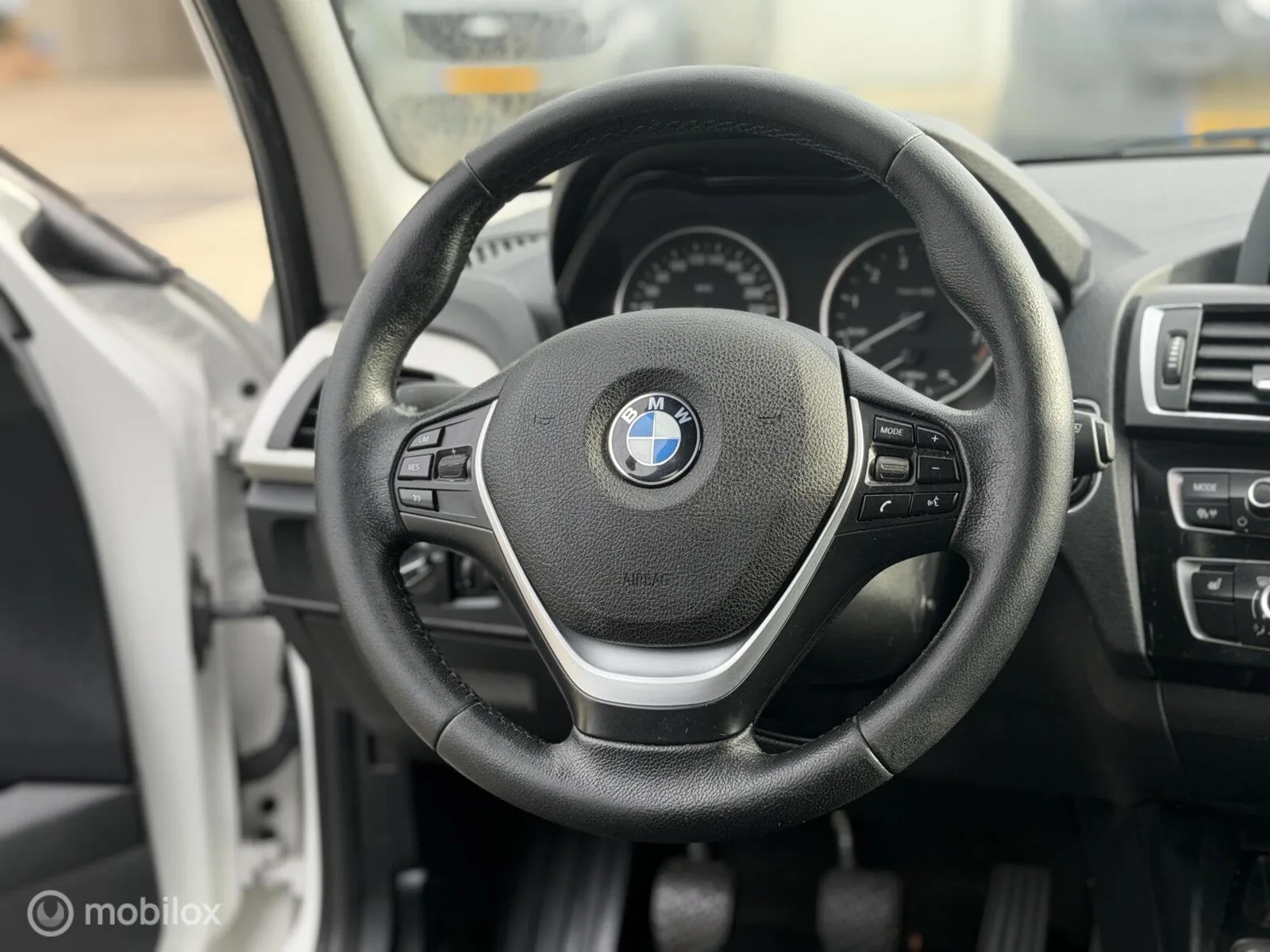 BMW 1-serie foto 8