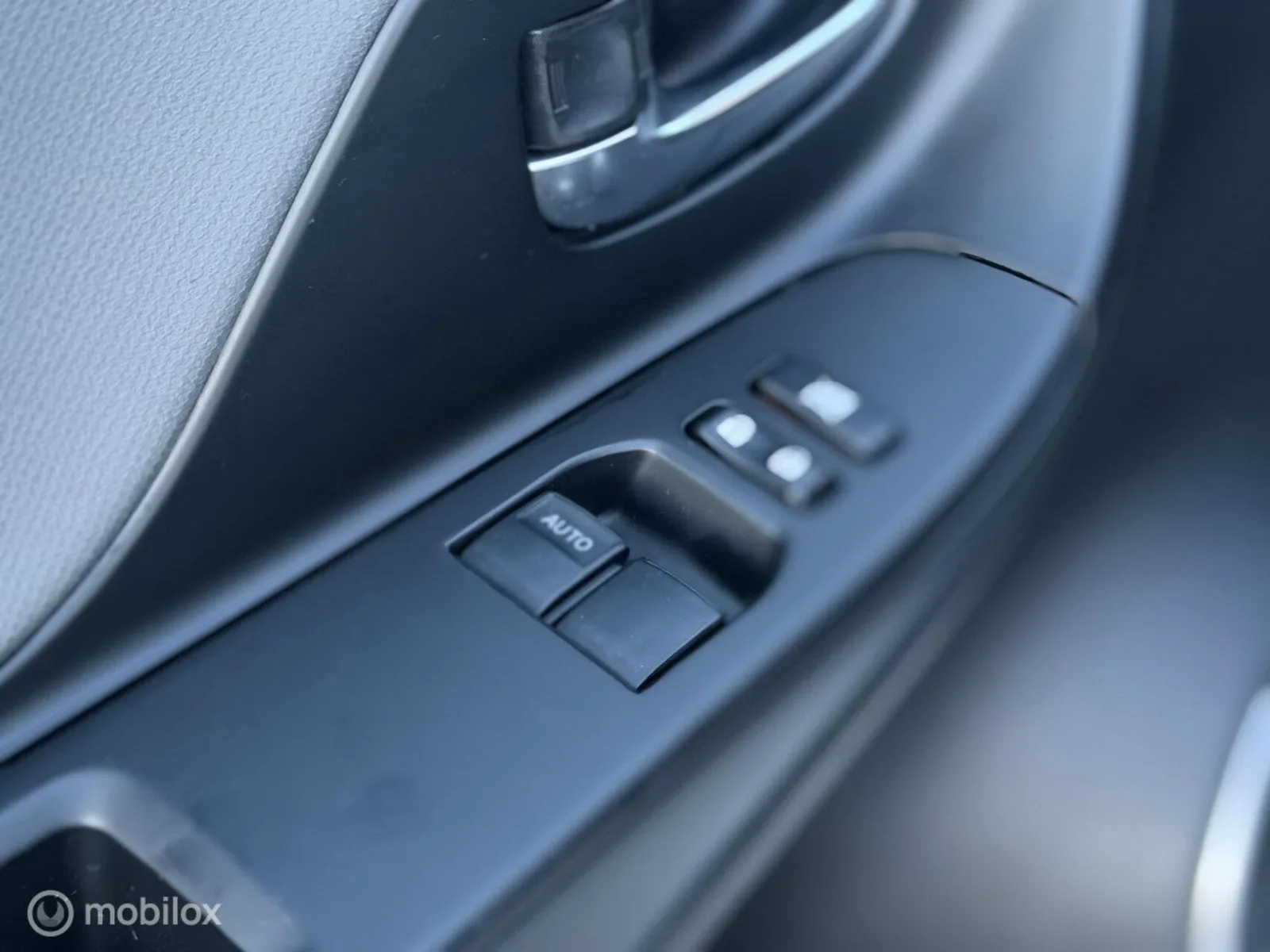 Toyota Yaris foto 17
