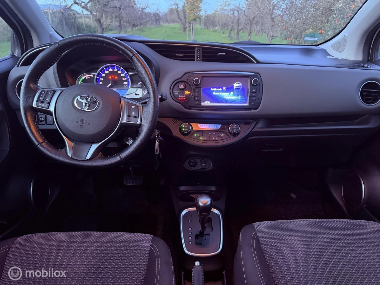 Toyota Yaris foto 7