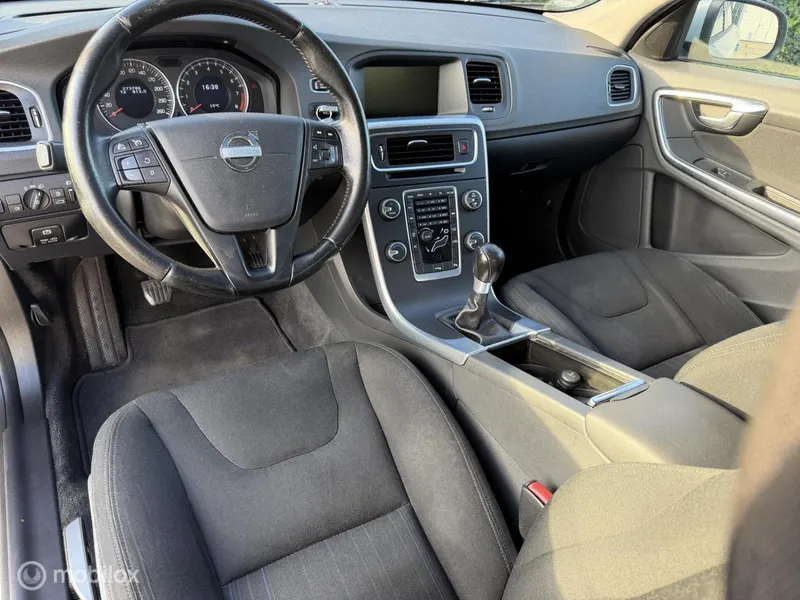 Volvo S60 foto 2