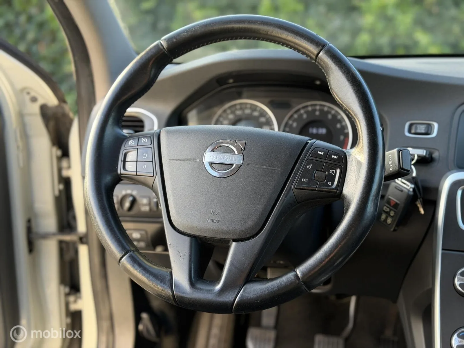 Volvo S60 foto 9